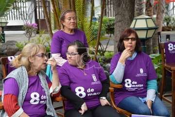 Presentación del programa de actos del Día Internacional de las Mujeres en Telde (Foto TA y FJS)